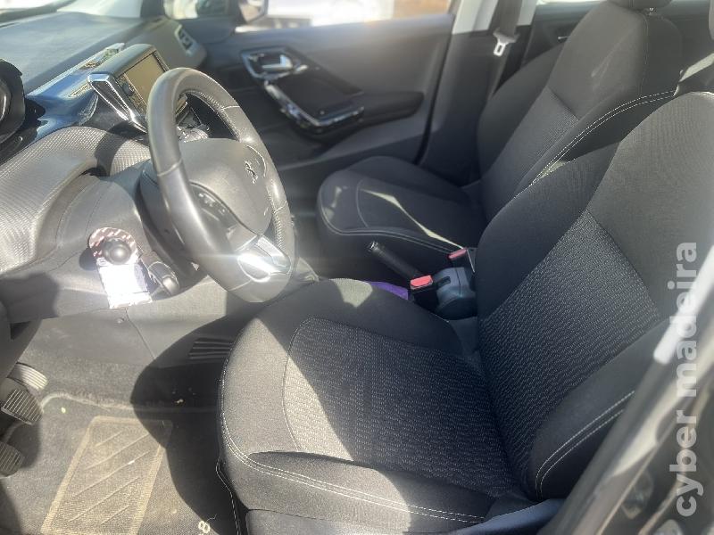 PEUGEOT 208 774 Gasóleo