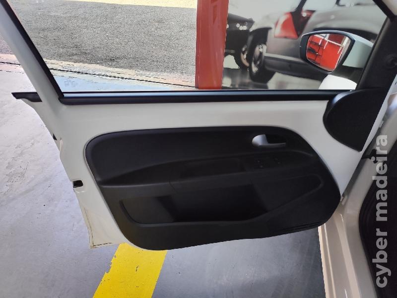 VOLKSWAGEN UP 1.0 MOVE UP! Gasolina