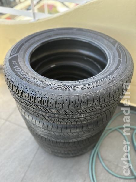 Pneus 4x HANKOOK Kinergy ST 215/65 R17 em bom estado 215 65 17"