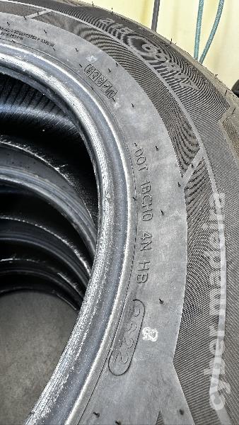 Pneus 4x HANKOOK Kinergy ST 215/65 R17 em bom estado 215 65 17"