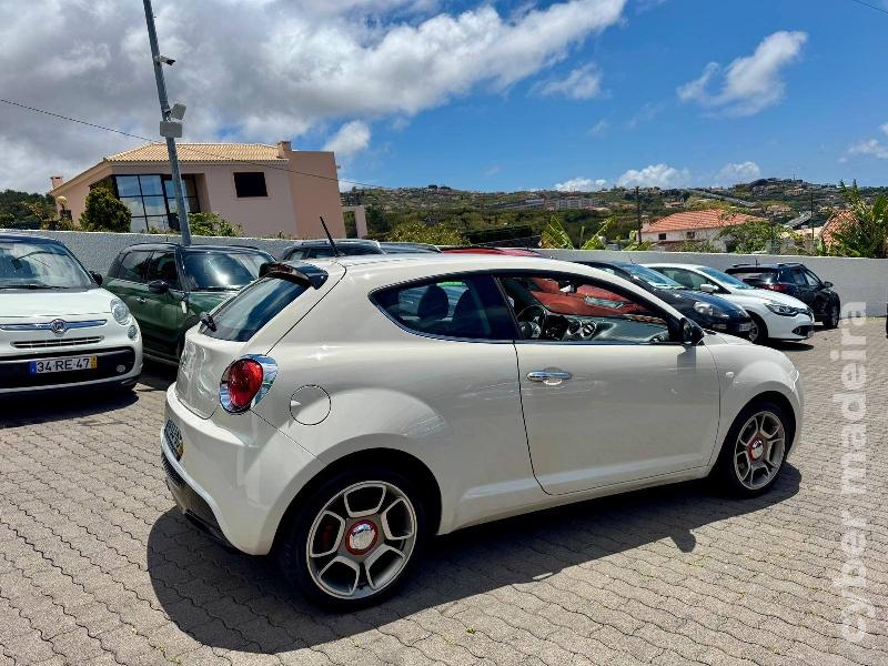 ALFA ROMEO MITO 1.3 JTDm Gasóleo 