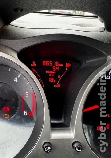 NISSAN JUKE TEKNA PREMIUM 1.5 DCI 110 CV - 09/2014 NACIONAL C/APENAS 86.000 KM!!! Gasóleo 