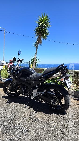Suzuki 29 600 cc Sport, turismo 
