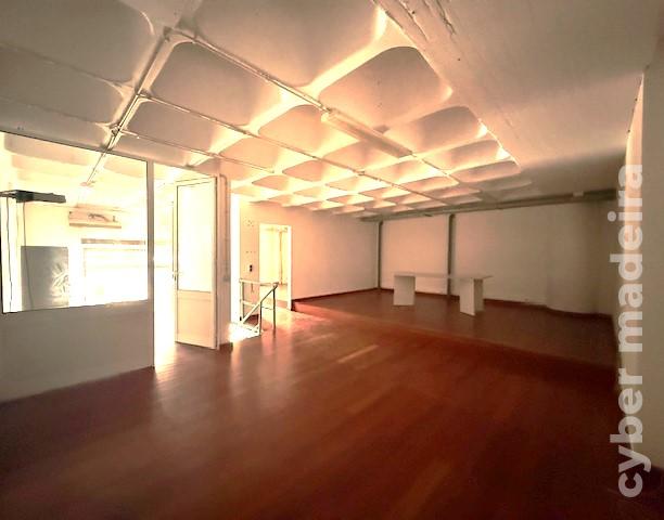 Negocios T7 ou Superior para Arrendamento