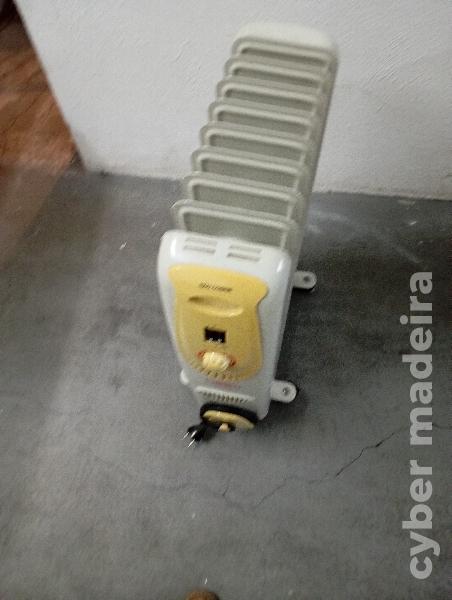 Aquecedor a óleo usado em bom estado 