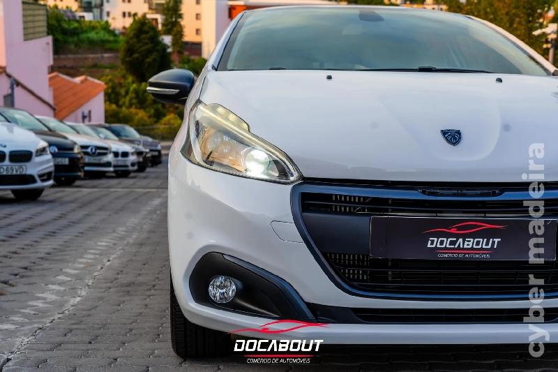PEUGEOT 208 1.2 PureTech GT Line Gasolina 