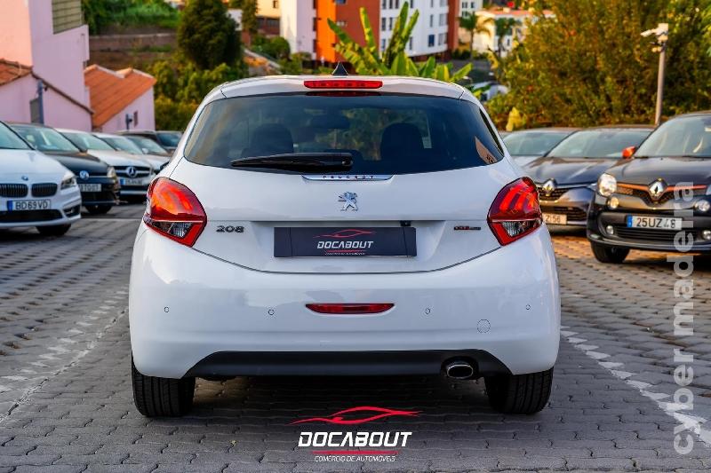 PEUGEOT 208 1.2 PureTech GT Line Gasolina 