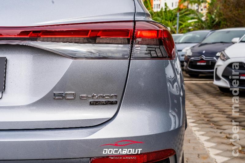 AUDI Q4 e-tron 50 quattro 82 kWh Eléctrico 