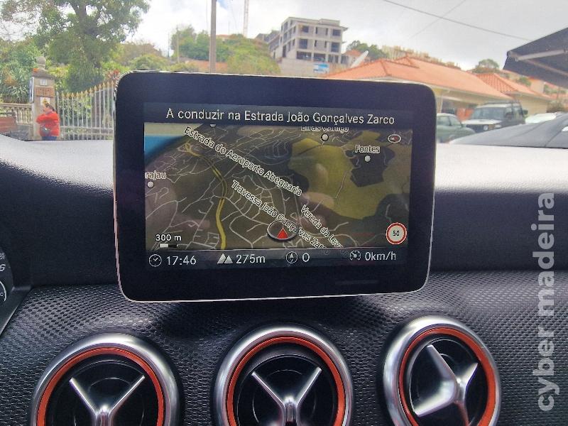 MERCEDES A A200d AMG LINE AUTOMÁTICO Gasóleo 