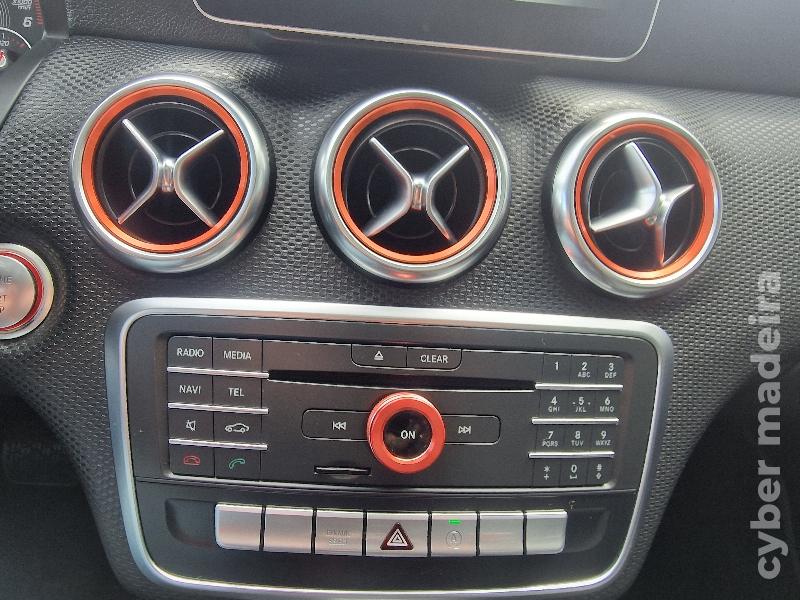 MERCEDES A A200d AMG LINE AUTOMÁTICO Gasóleo 