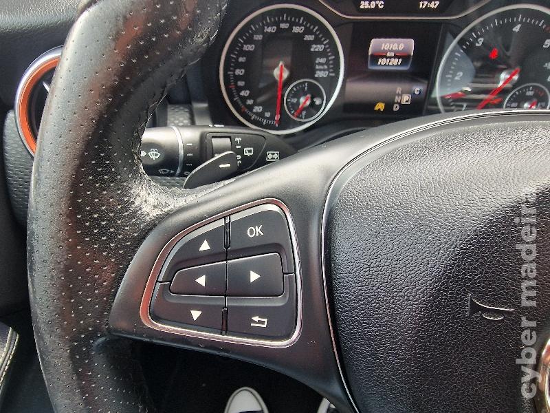 MERCEDES A A200d AMG LINE AUTOMÁTICO Gasóleo 