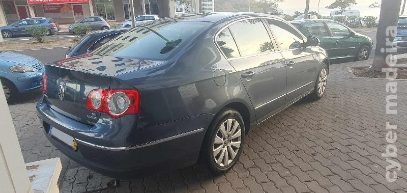 VOLKSWAGEN PASSAT 1.6TDI Higtline Gasóleo 