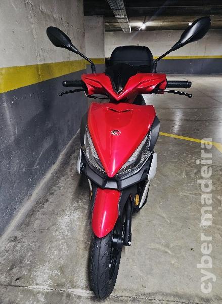 Kymco 25 125 cc Scooter 