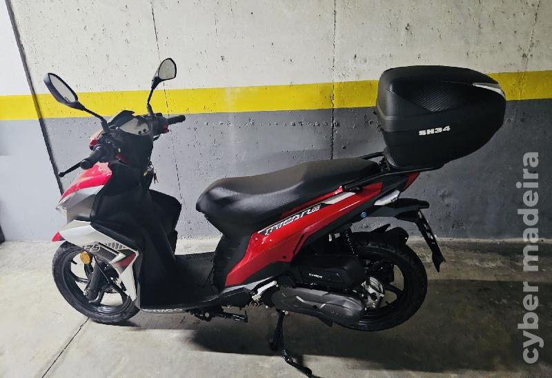 Kymco 25 125 cc Scooter 
