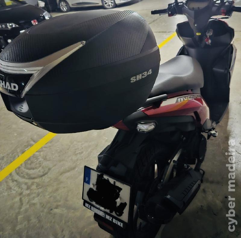 Kymco 25 125 cc Scooter 