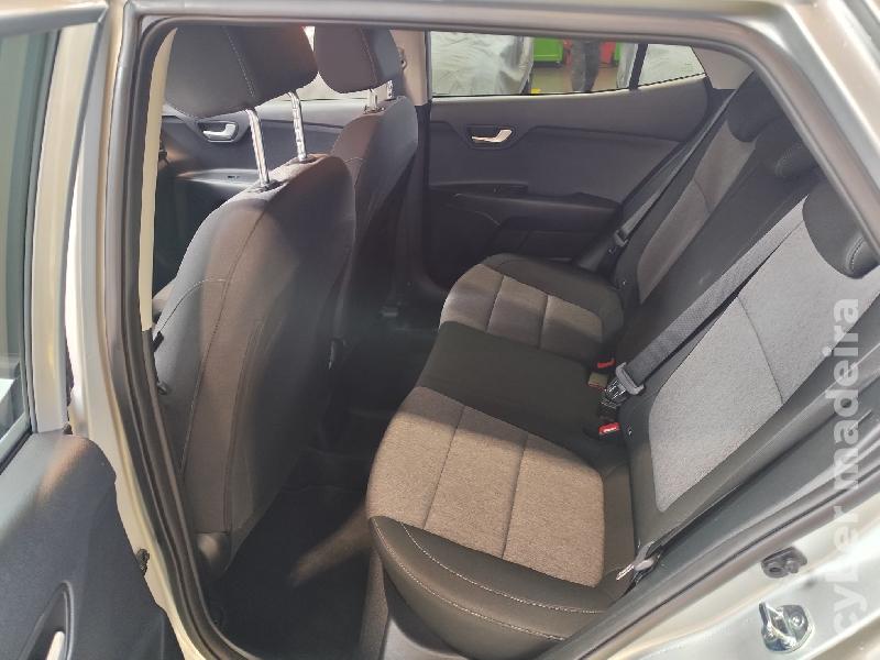 KIA RIO STONIC 1.2 DYNAMIC Gasolina 