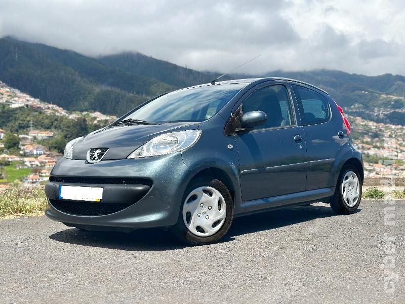 PEUGEOT 107 N/A Gasolina 