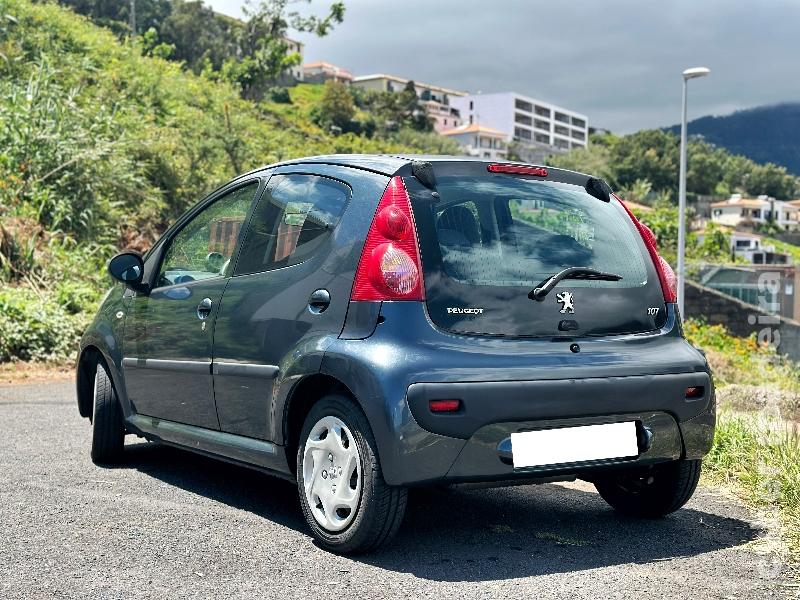 PEUGEOT 107 N/A Gasolina 