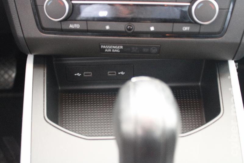SEAT AROSA ARONA 1.0 TSI STYLE CAIXA AUTOMÁTICA Gasolina 