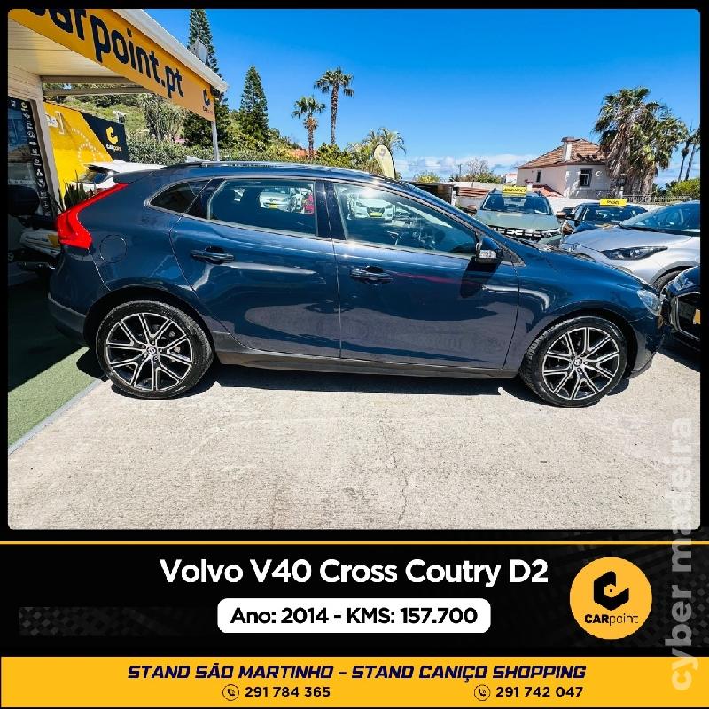 VOLVO V40 Cross Coutry D2 𝑴𝑶𝑻𝑶𝑹: 1.6cc Diesel 116cv Gasóleo 
