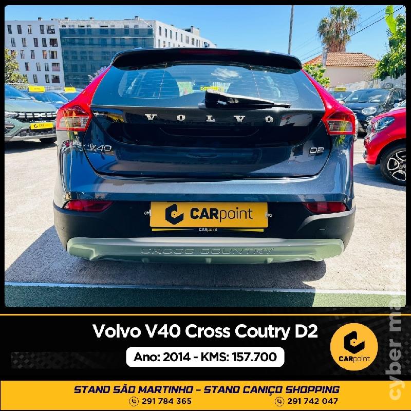 VOLVO V40 Cross Coutry D2 𝑴𝑶𝑻𝑶𝑹: 1.6cc Diesel 116cv Gasóleo 
