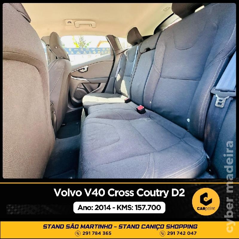 VOLVO V40 Cross Coutry D2 𝑴𝑶𝑻𝑶𝑹: 1.6cc Diesel 116cv Gasóleo 