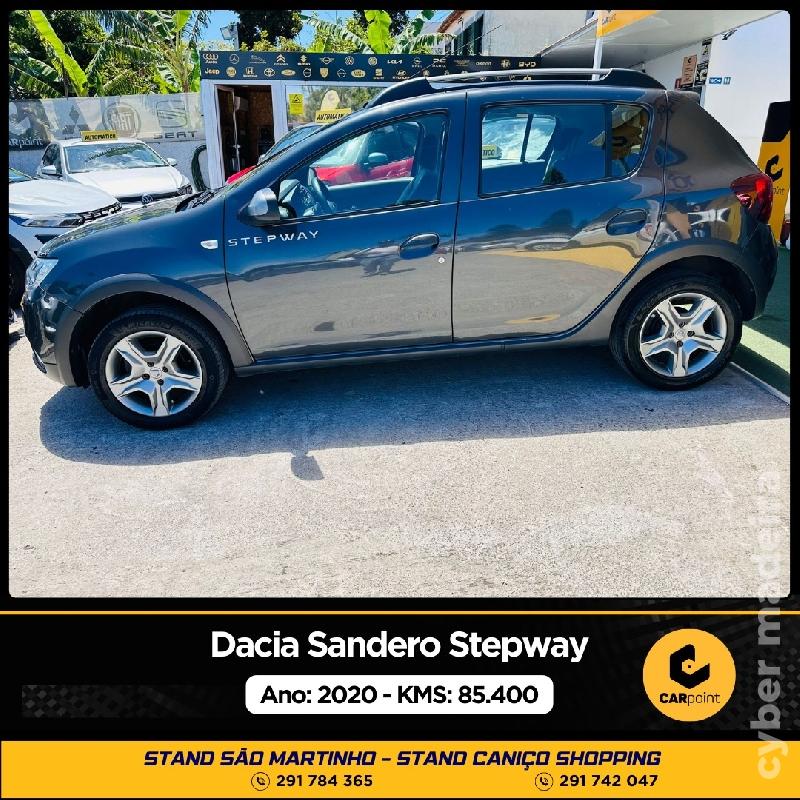 DACIA SANDERO  Stepway 𝑴𝑶𝑻𝑶𝑹: 0.9cc TCE 90cv Gasolina 
