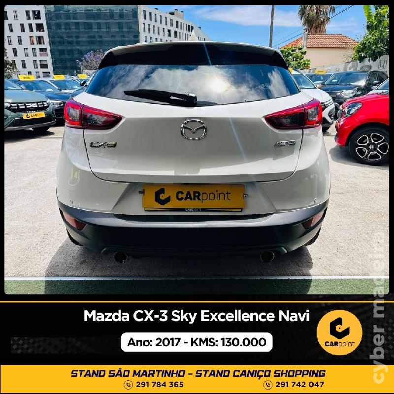 MAZDA 3 Sky Excellence Navi 𝑴𝑶𝑻𝑶𝑹: 1.5cc 105cv Gasóleo 
