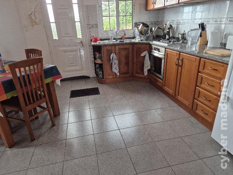 Apartamento T3 para Arrendamento 