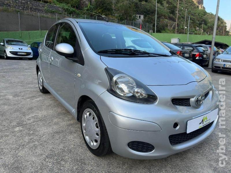 TOYOTA AYGO 1000CC Gasolina 