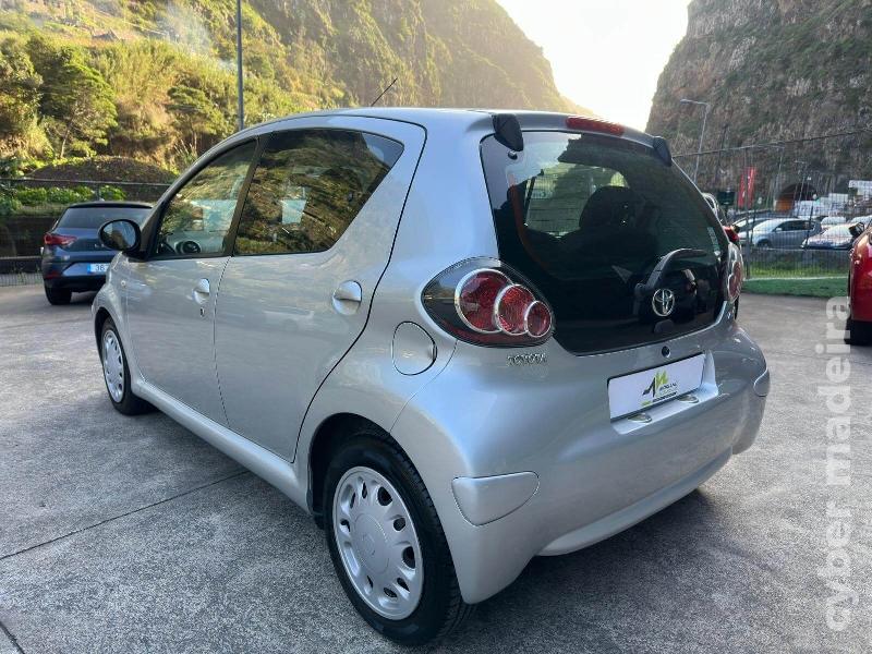 TOYOTA AYGO 1000CC Gasolina 