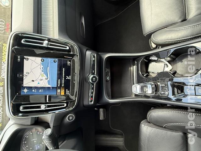 VOLVO XC 40 1.5 T2 INSCRIPTION GEARTRONIC Gasolina 