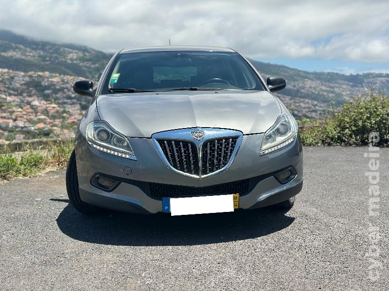 LANCIA DELTA 1.6 M-Jet Gasóleo 