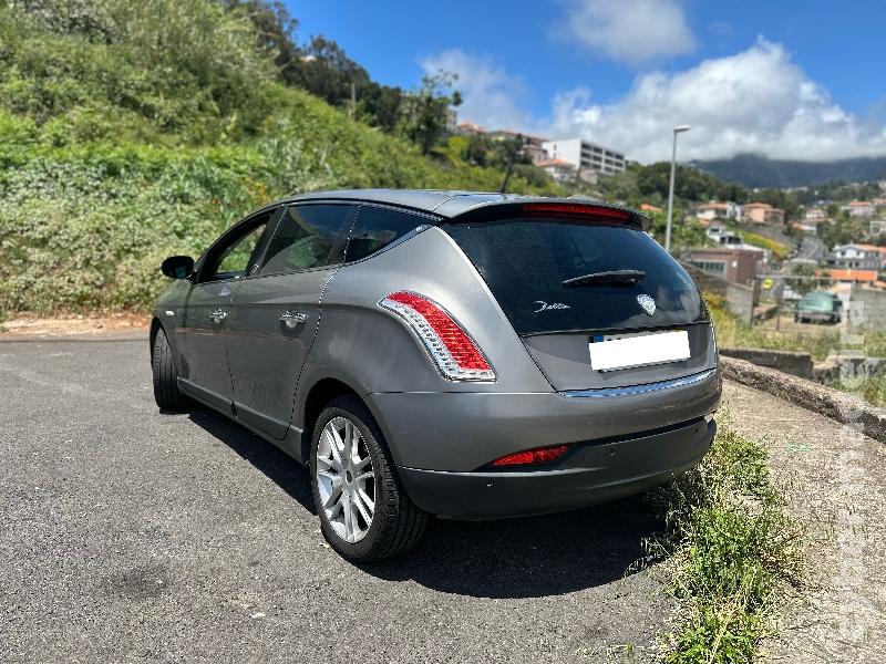 LANCIA DELTA 1.6 M-Jet Gasóleo 