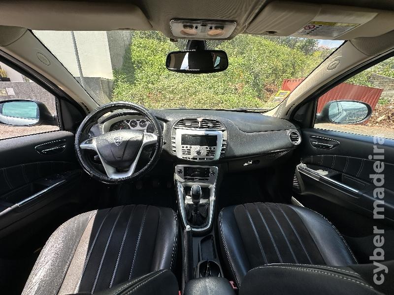 LANCIA DELTA 1.6 M-Jet Gasóleo 
