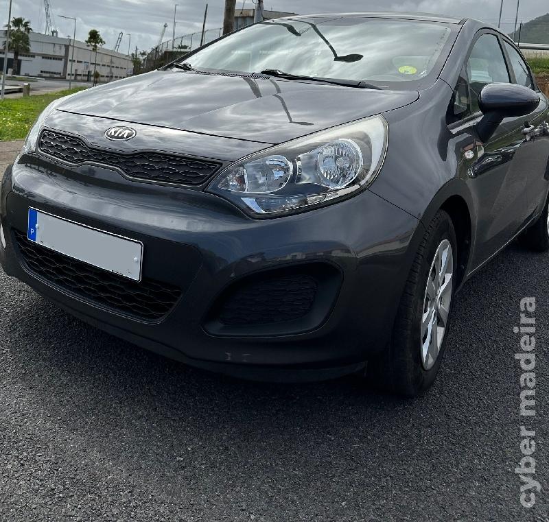 KIA RIO 1.1 CRDi EX Gasóleo 