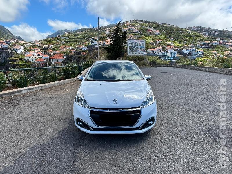 PEUGEOT 208 Adblue Gasóleo 