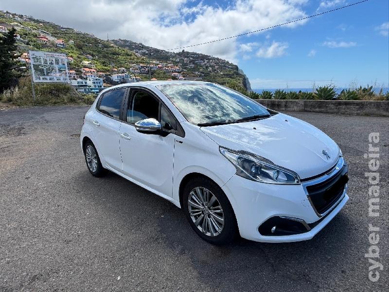 PEUGEOT 208 Adblue Gasóleo 