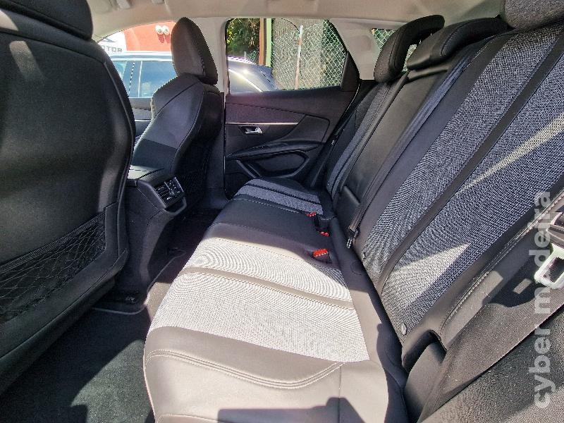 PEUGEOT 3008 1.5 HDI ALLURE 130cv Gasóleo 