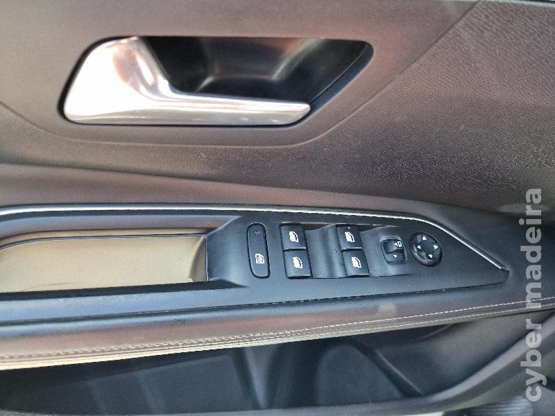 PEUGEOT 3008 1.5 HDI ALLURE 130cv Gasóleo 