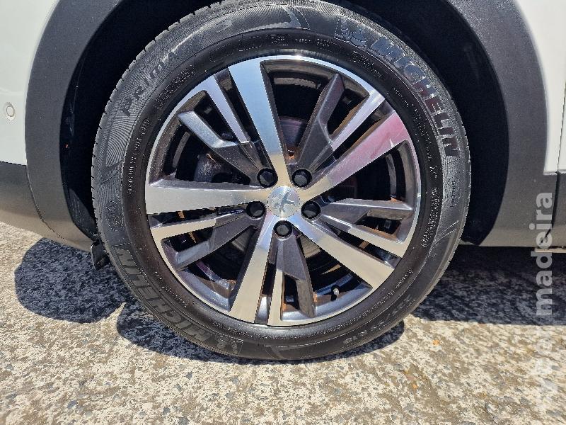 PEUGEOT 3008 1.5 HDI ALLURE 130cv Gasóleo 