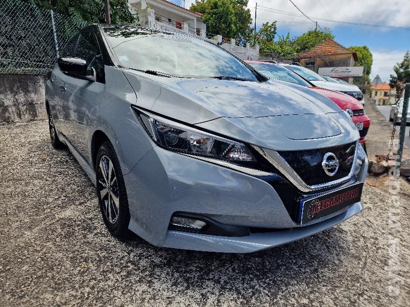 NISSAN LEAF 10º ANIVERSÁRIO 40KWh 150cv Eléctrico 