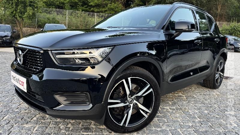 VOLVO XC 40 1.5 T5 R-DESIGN Híbrido 
