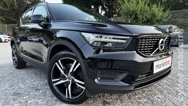 VOLVO XC 40 1.5 T5 R-DESIGN Híbrido 
