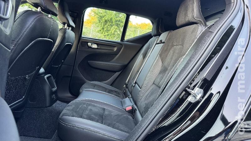 VOLVO XC 40 1.5 T5 R-DESIGN Híbrido 