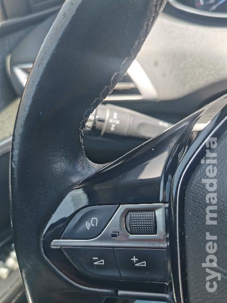 PEUGEOT 3008 1.6 Blue Hdi Gasóleo 