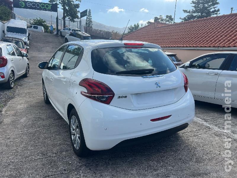 PEUGEOT 208 1.5 BlueHDI 100 cv Gasóleo 