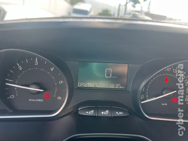 PEUGEOT 208 1.5 BlueHDI 100 cv Gasóleo 