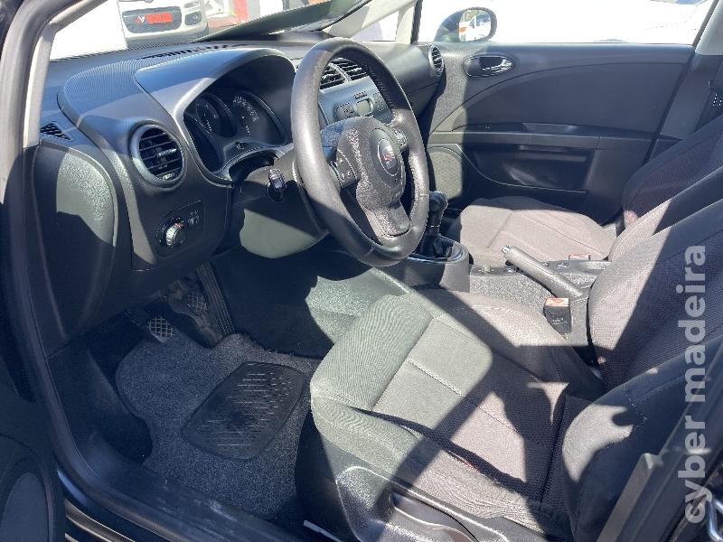 SEAT LEON 744 Gasóleo 140 