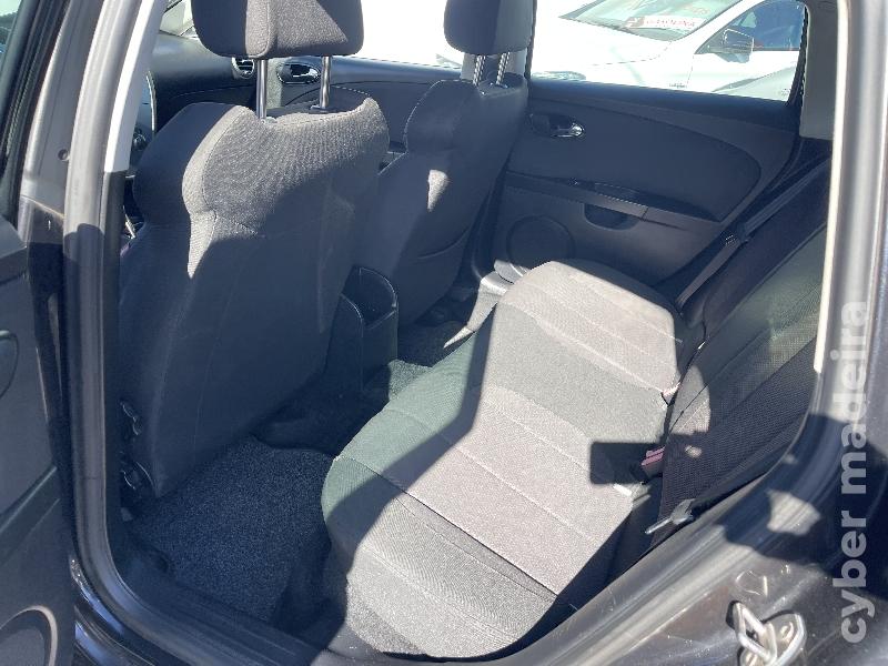 SEAT LEON 744 Gasóleo 140 